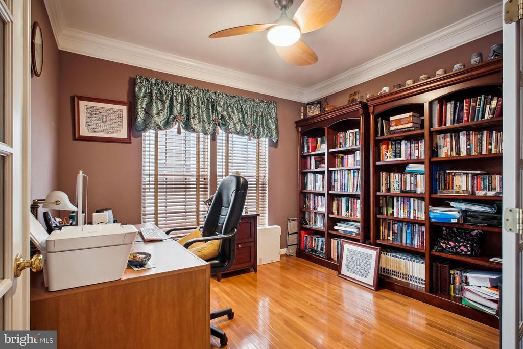 7234 RITA GRAY LOOP