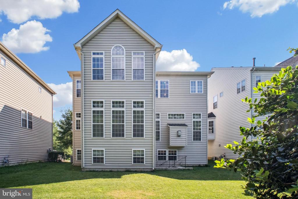 7234 RITA GRAY LOOP