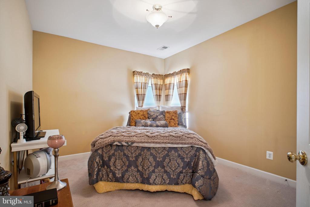 7234 RITA GRAY LOOP
