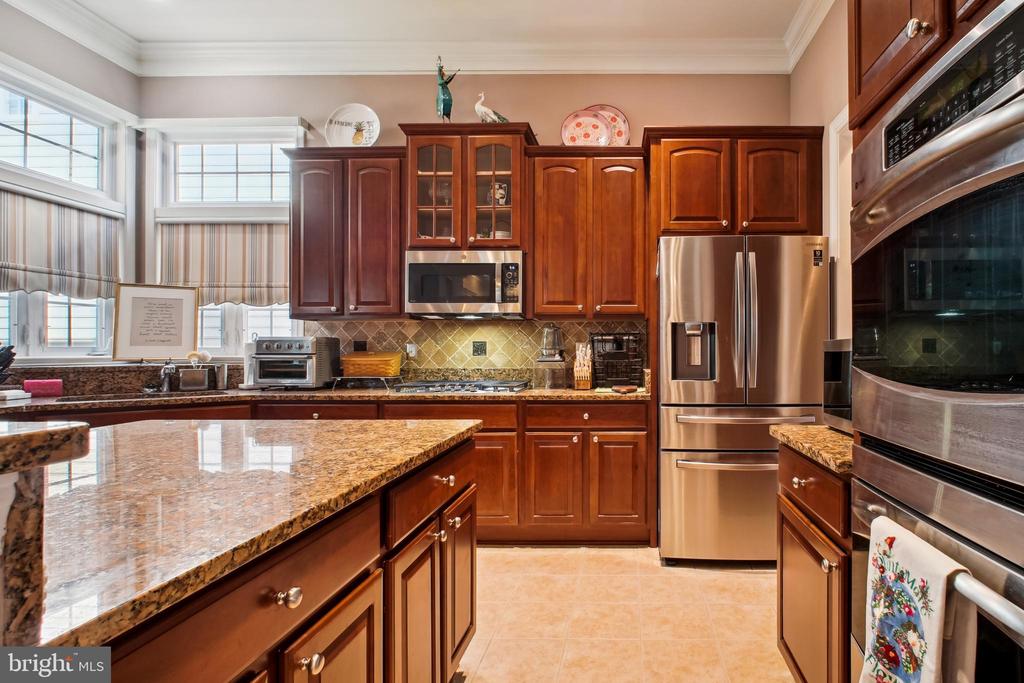 7234 RITA GRAY LOOP