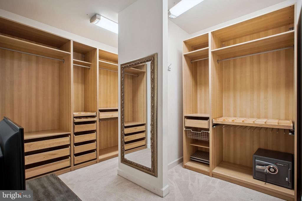 7234 RITA GRAY LOOP