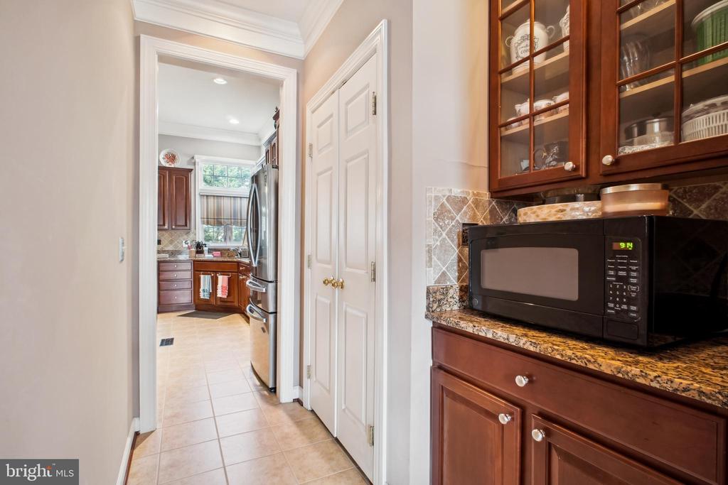 7234 RITA GRAY LOOP