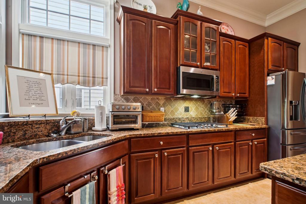 7234 RITA GRAY LOOP