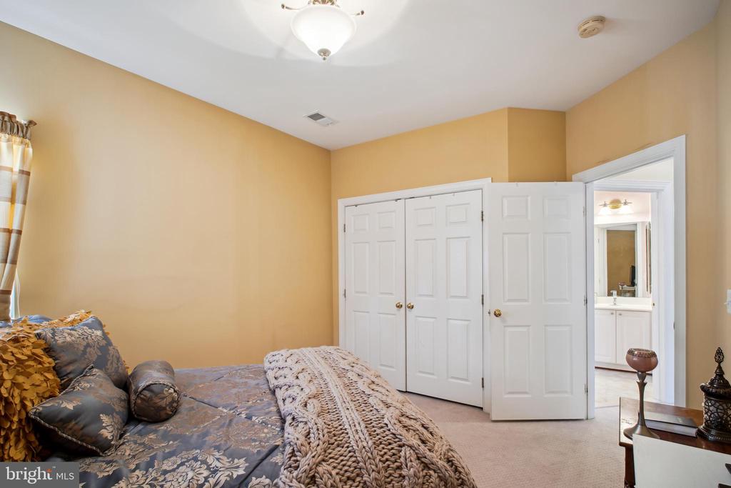 7234 RITA GRAY LOOP