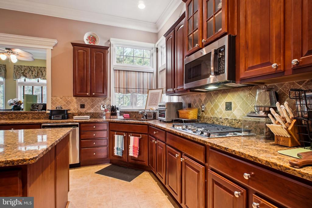 7234 RITA GRAY LOOP