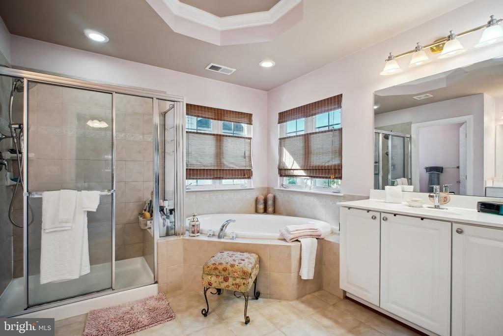 7234 RITA GRAY LOOP