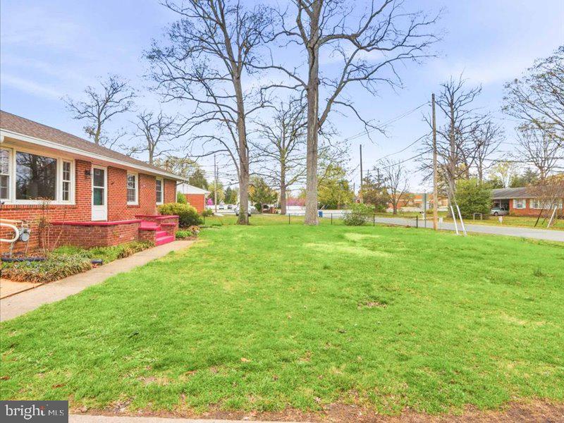 6404 INWOOD DRIVE