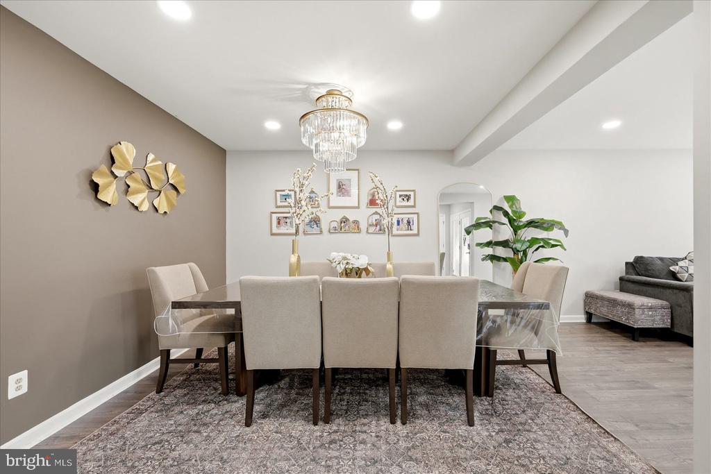 13118 HEARTHSIDE LANE