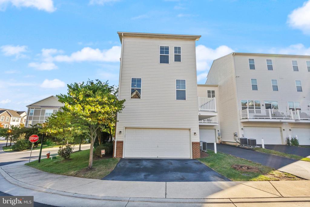42395 PALE IRIS TERRACE