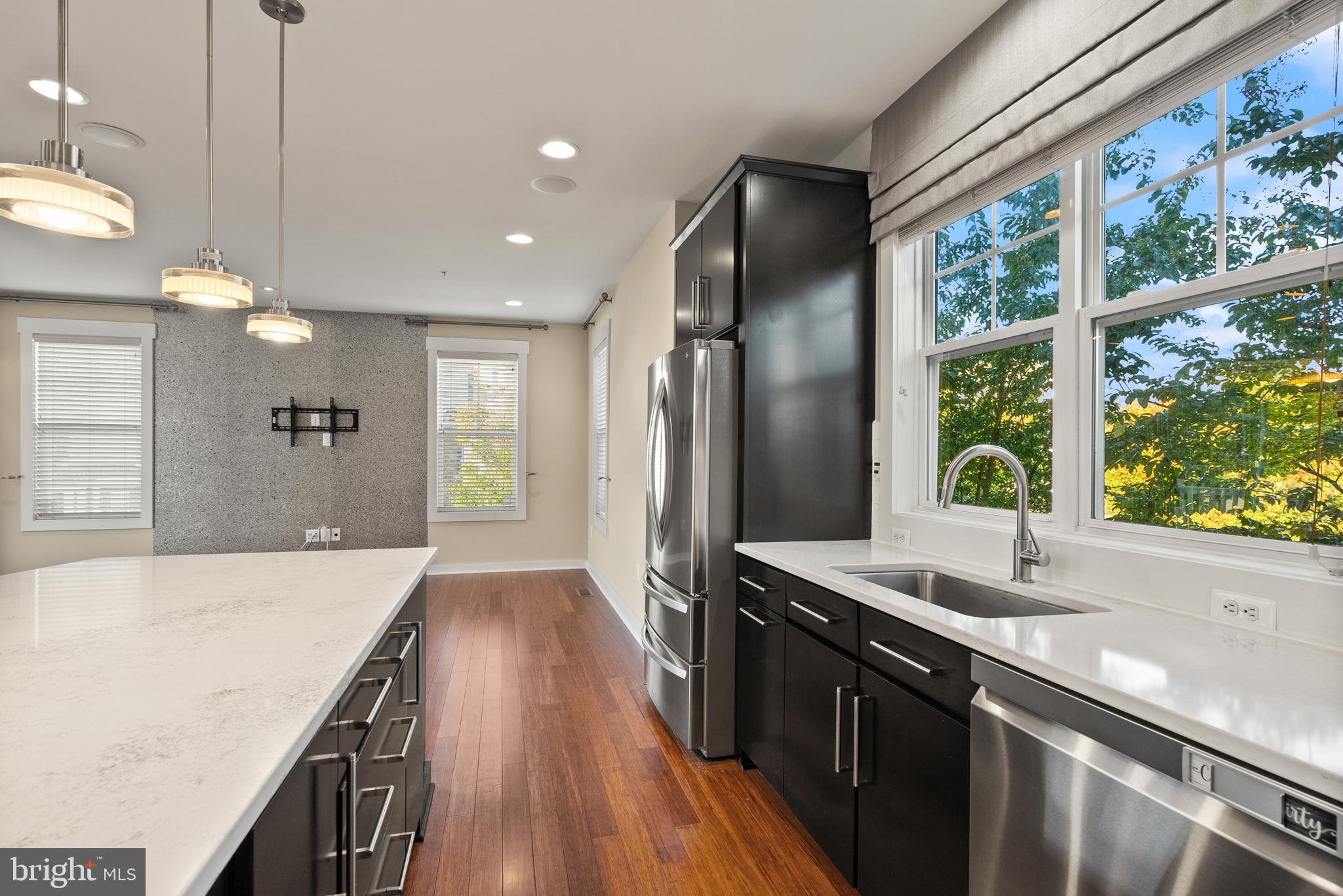 42395 PALE IRIS TERRACE