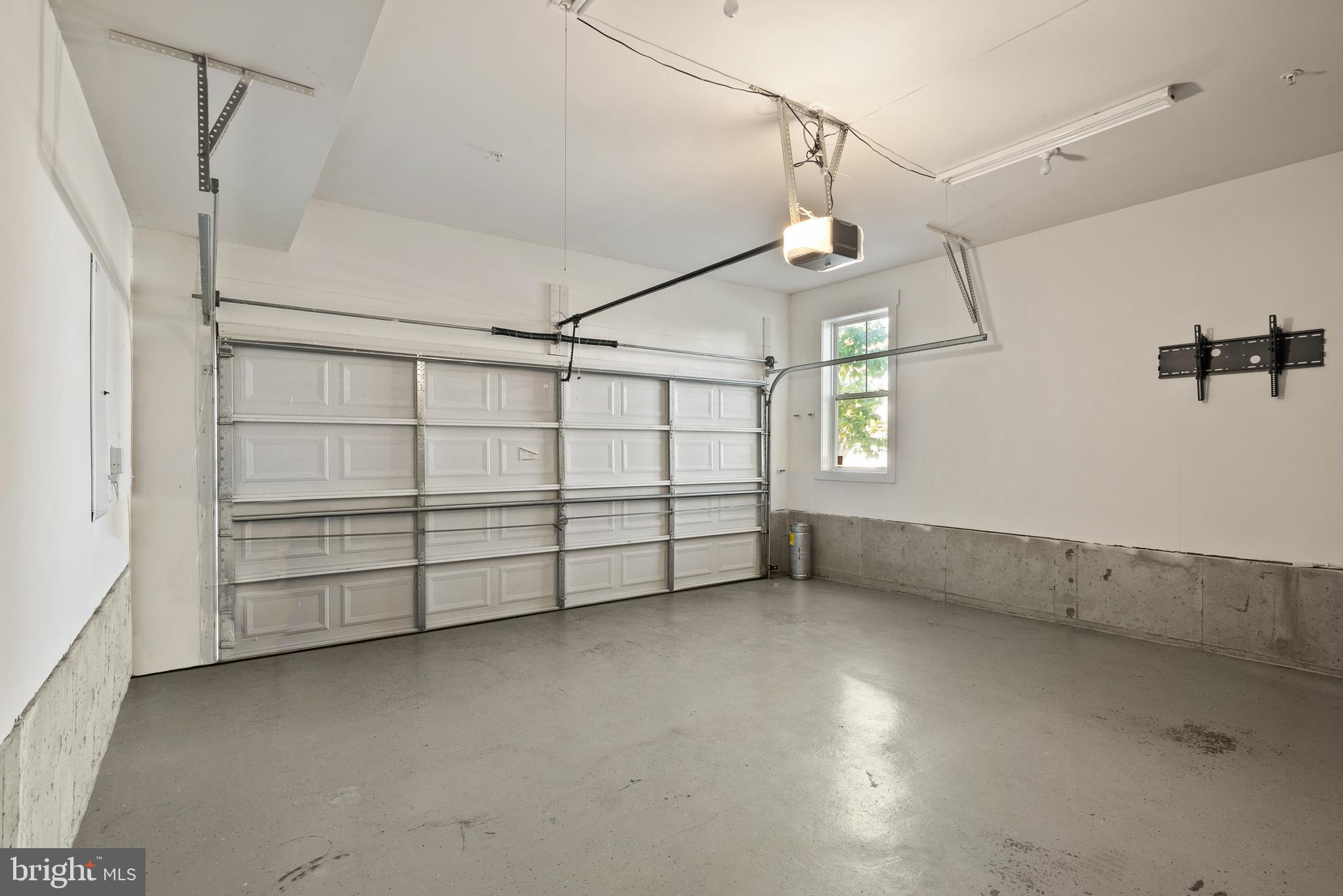 42395 PALE IRIS TERRACE