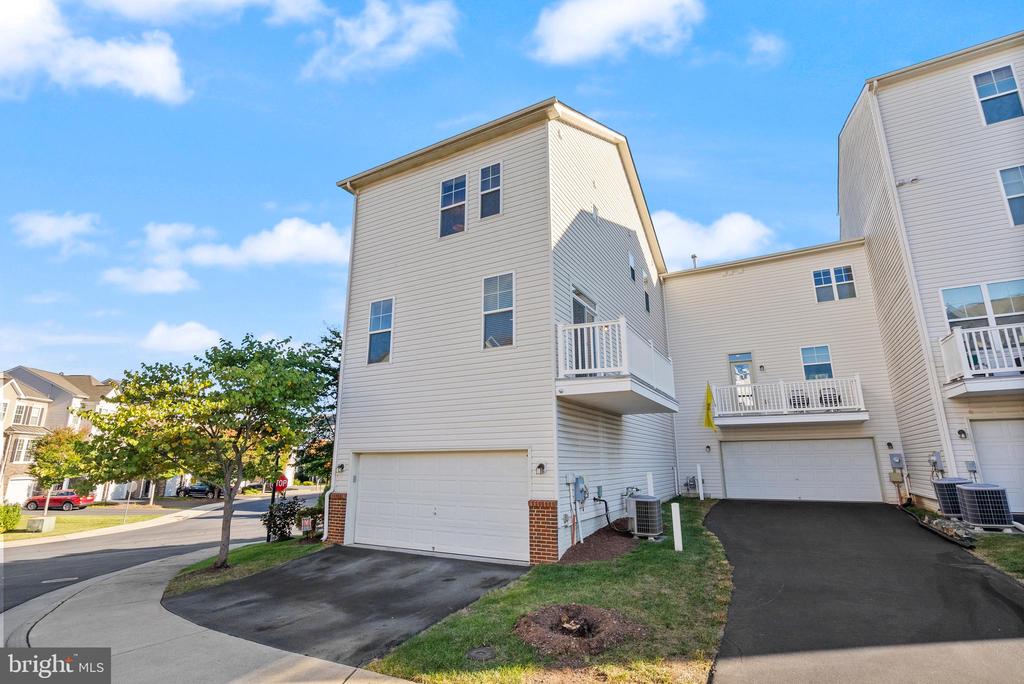 42395 PALE IRIS TERRACE