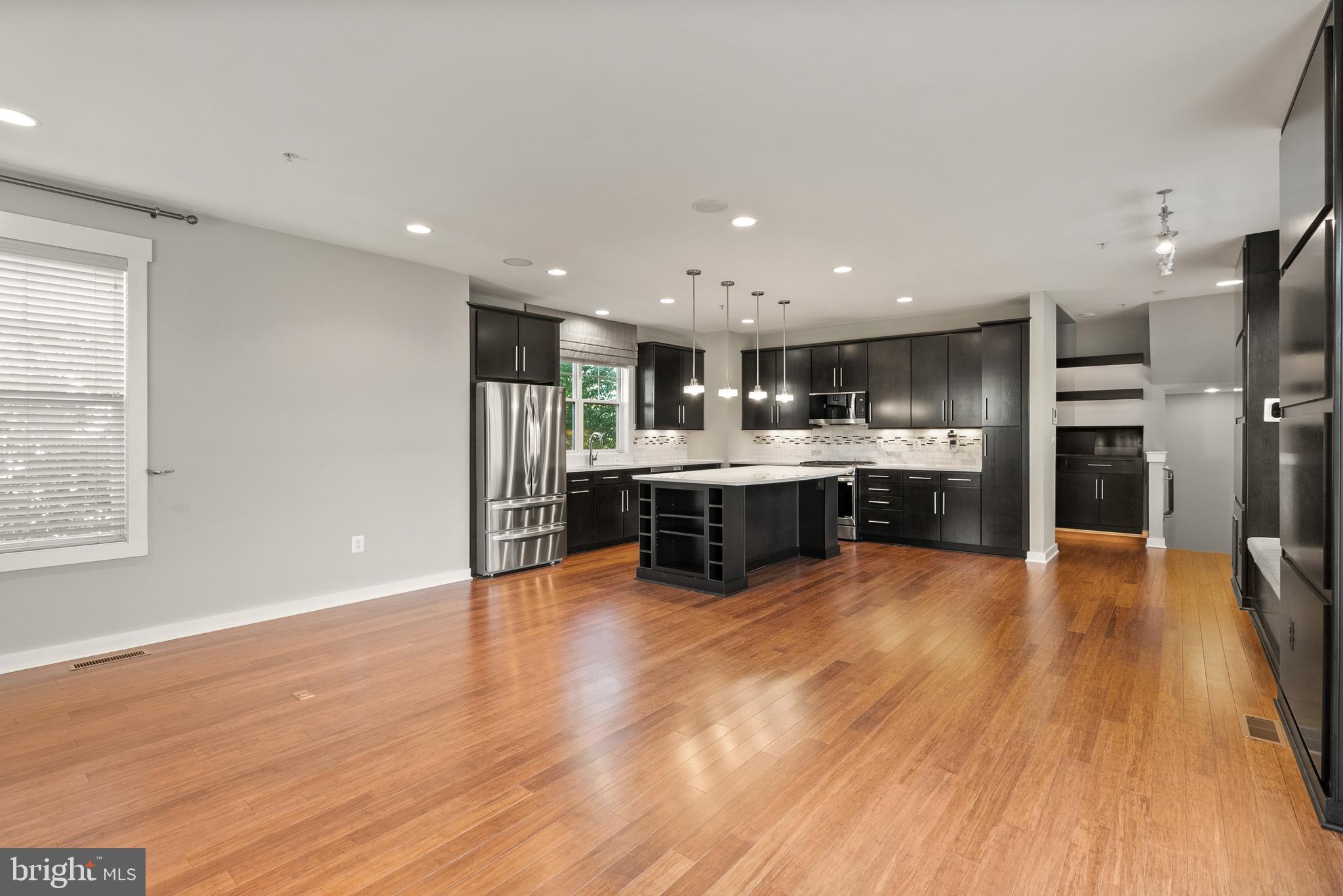 42395 PALE IRIS TERRACE