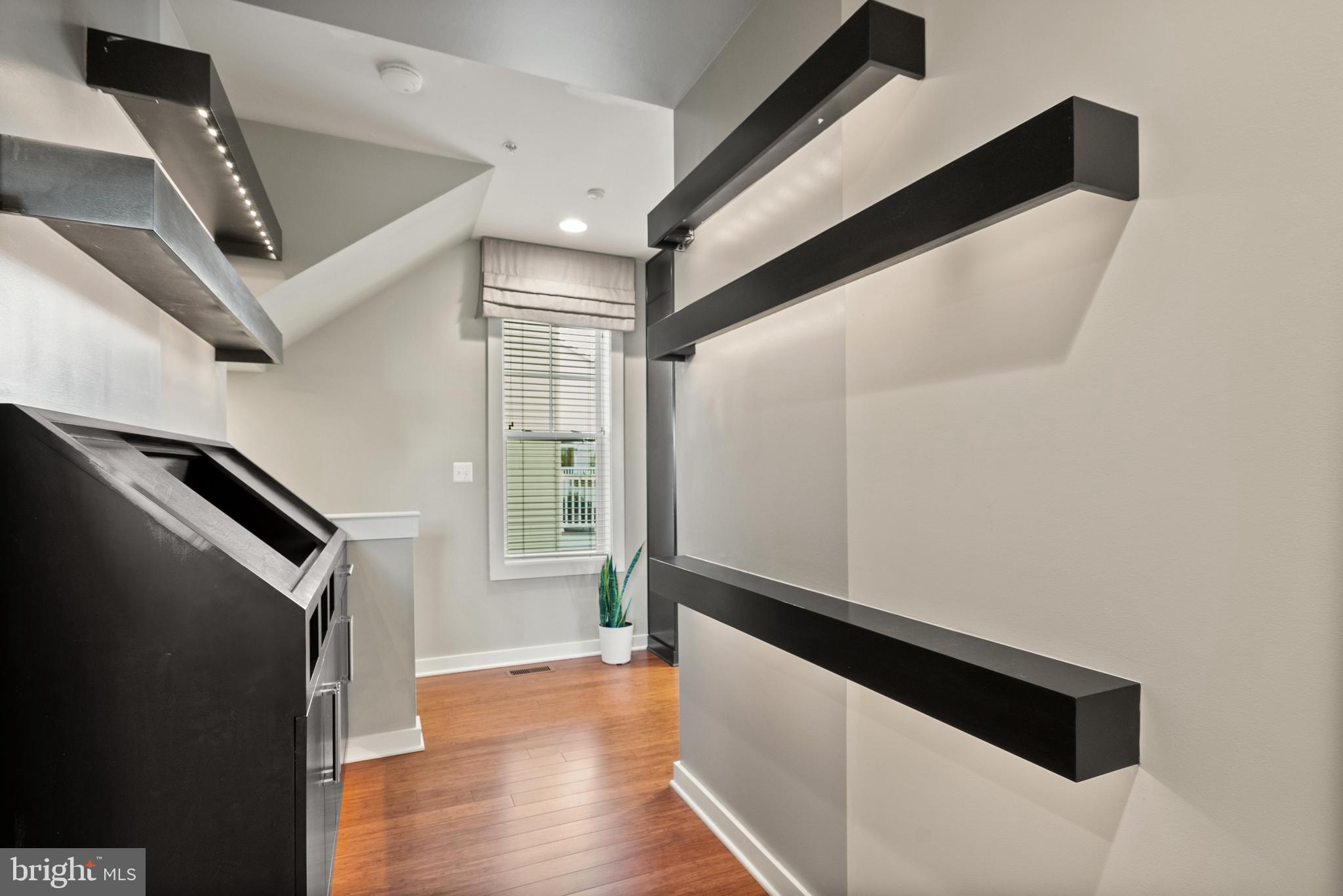 42395 PALE IRIS TERRACE