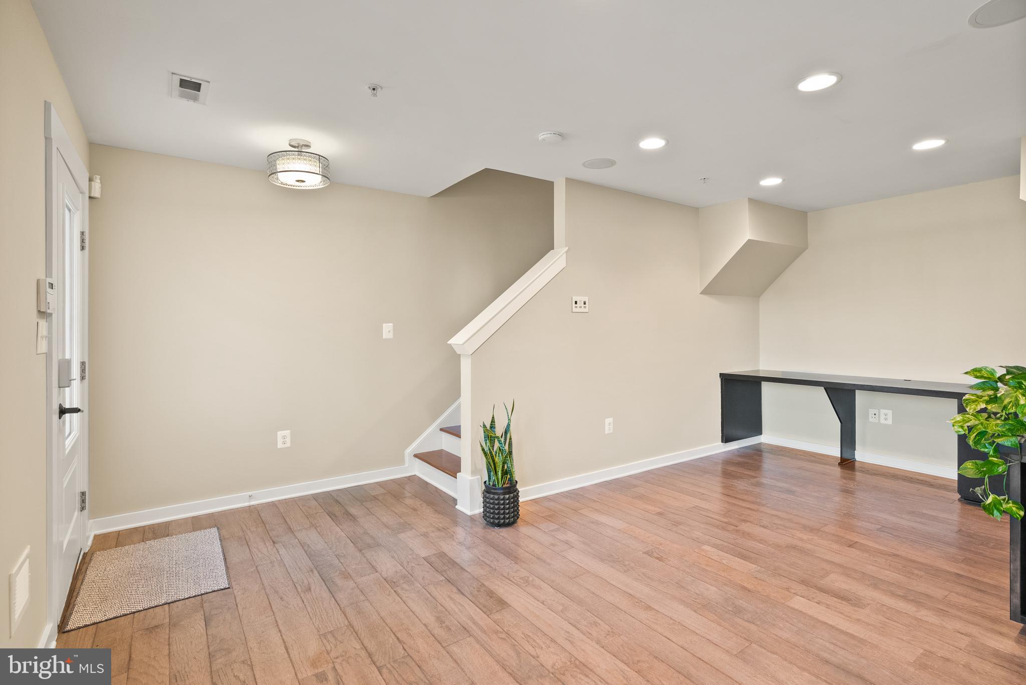 42395 PALE IRIS TERRACE