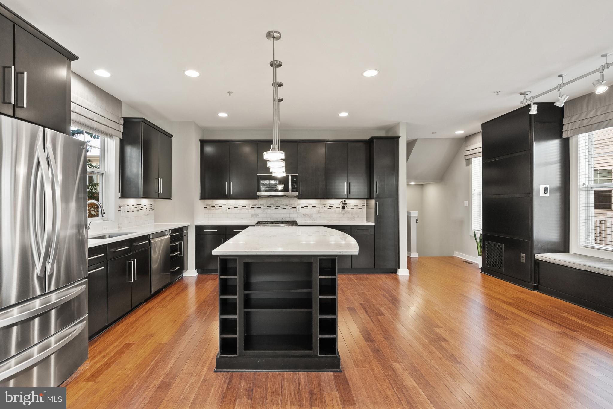 42395 PALE IRIS TERRACE