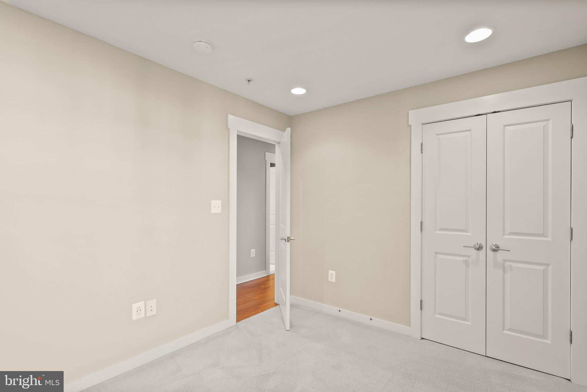 42395 PALE IRIS TERRACE