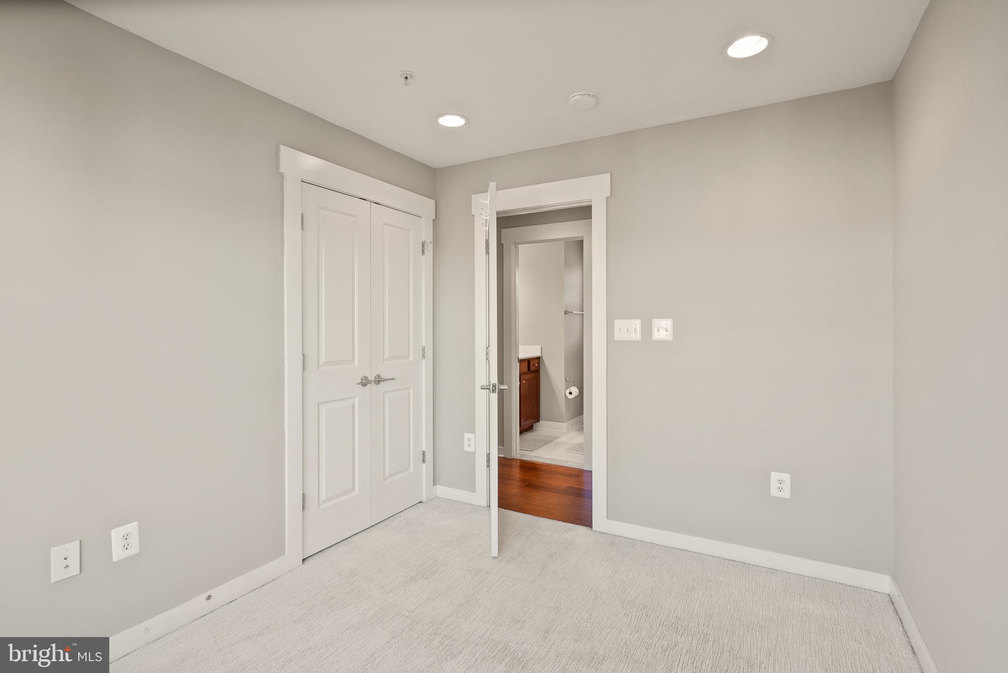 42395 PALE IRIS TERRACE