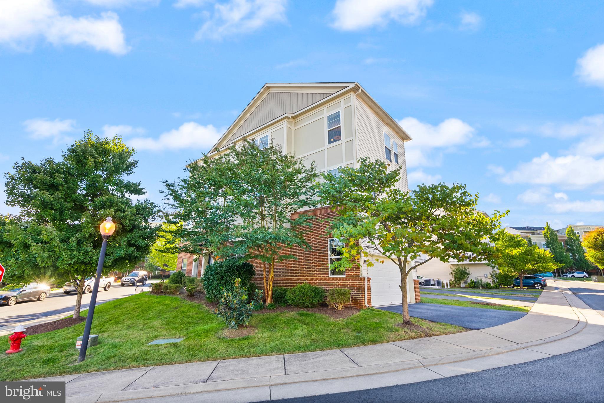 42395 PALE IRIS TERRACE