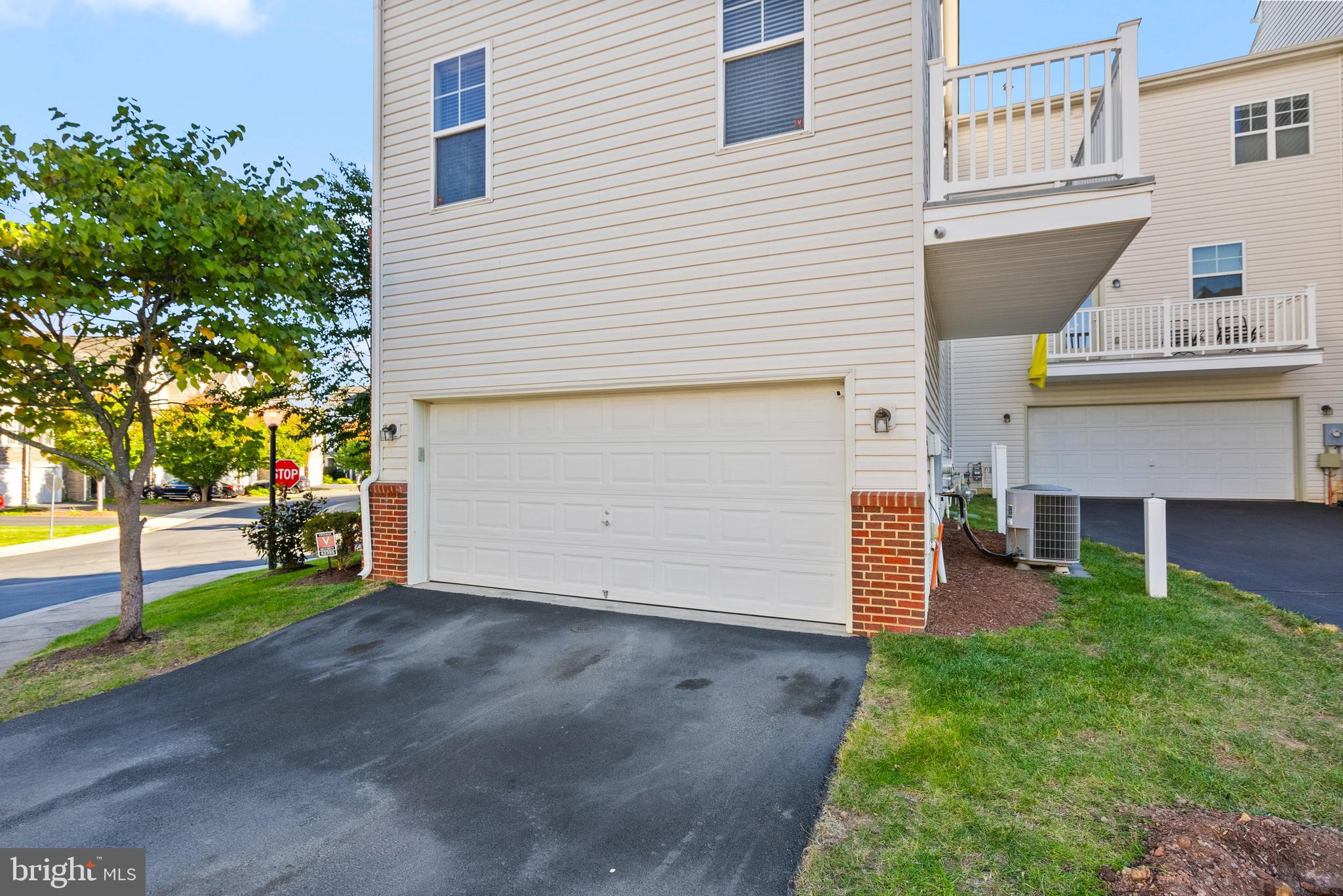 42395 PALE IRIS TERRACE