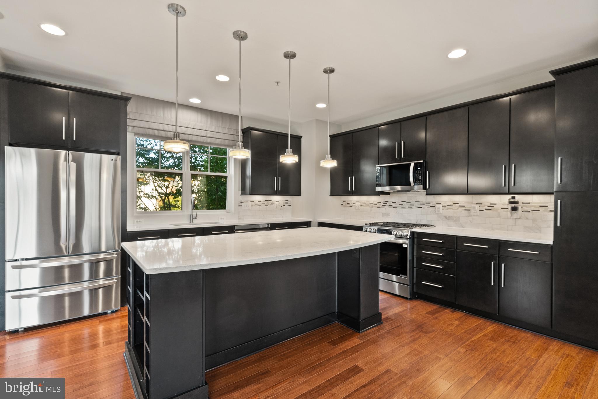 42395 PALE IRIS TERRACE