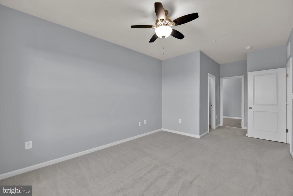 23305 MILLTOWN KNOLL SQUARE Unit: 103