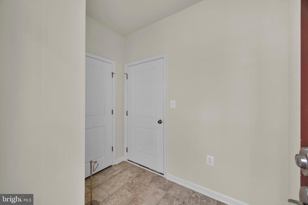 23305 MILLTOWN KNOLL SQUARE Unit: 103