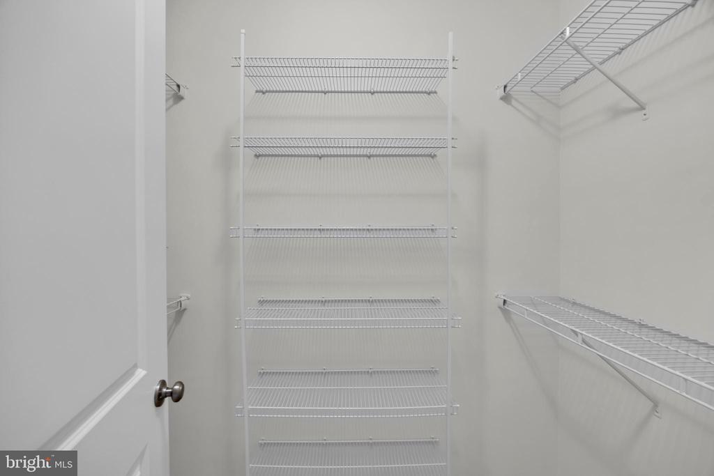 23305 MILLTOWN KNOLL SQUARE Unit: 103