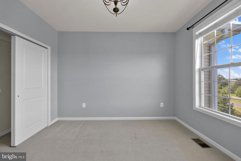 23305 MILLTOWN KNOLL SQUARE Unit: 103