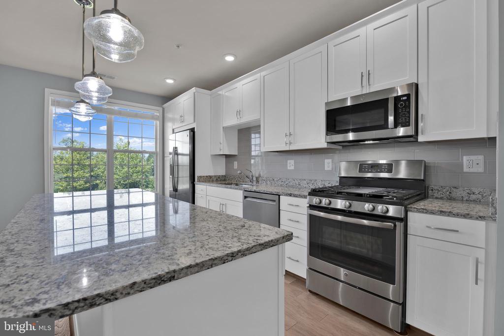 23305 MILLTOWN KNOLL SQUARE Unit: 103