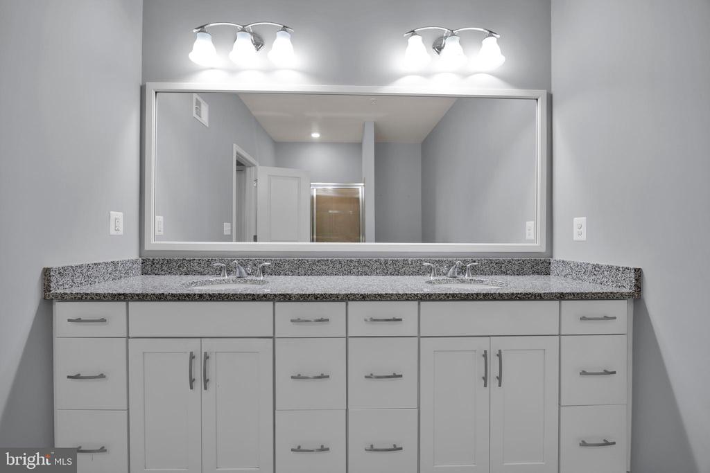 23305 MILLTOWN KNOLL SQUARE Unit: 103