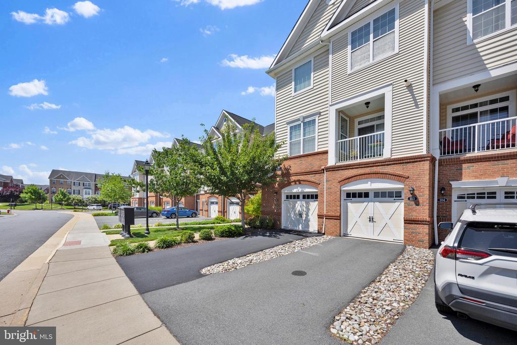23305 MILLTOWN KNOLL SQUARE Unit: 103