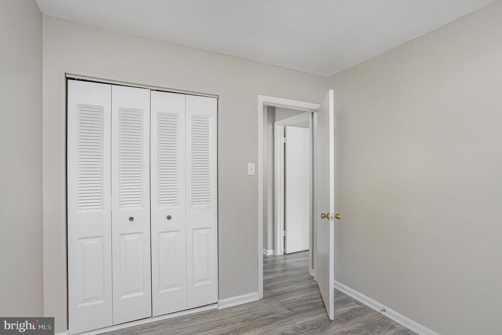 12123 STONEFORD DRIVE