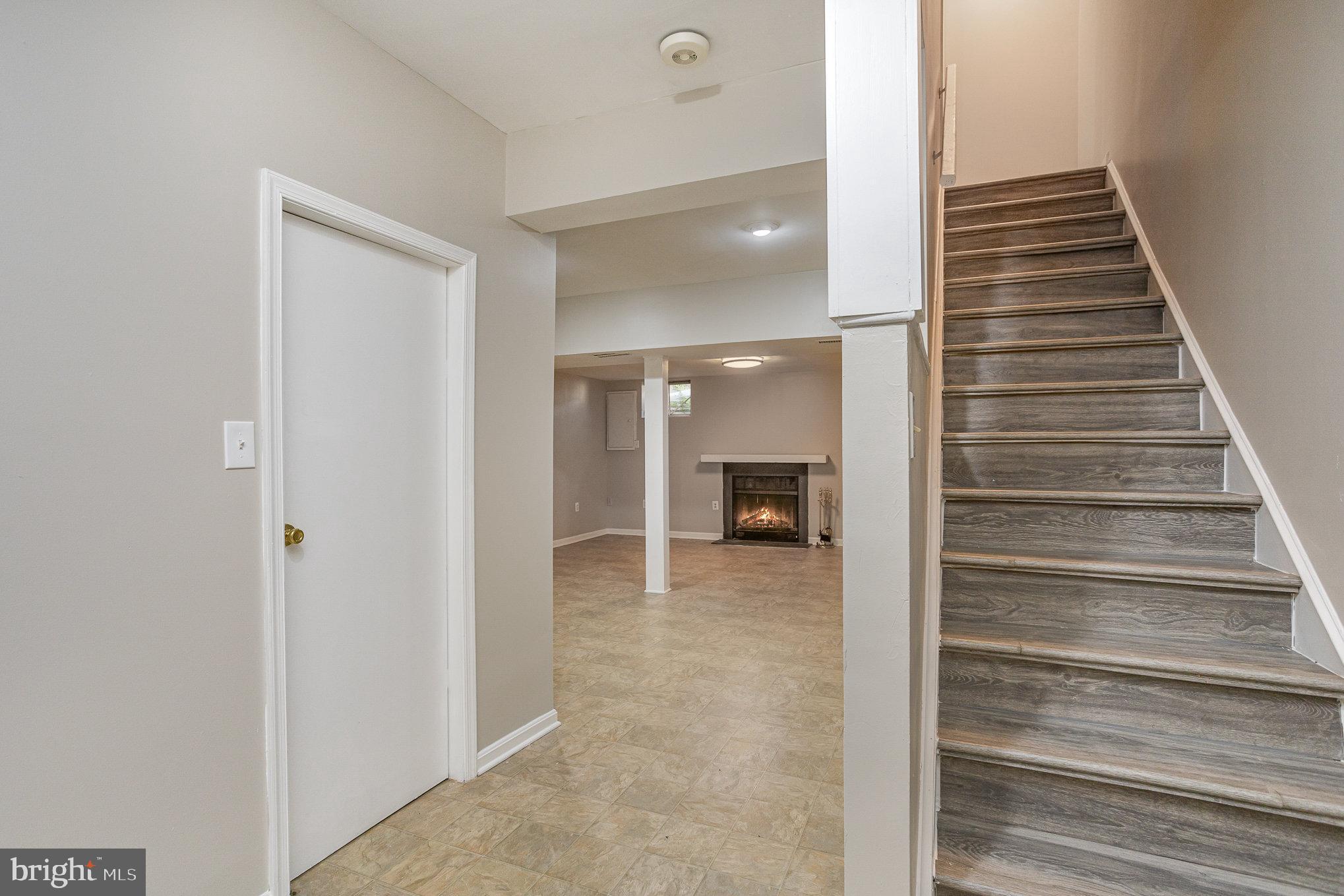 12123 STONEFORD DRIVE