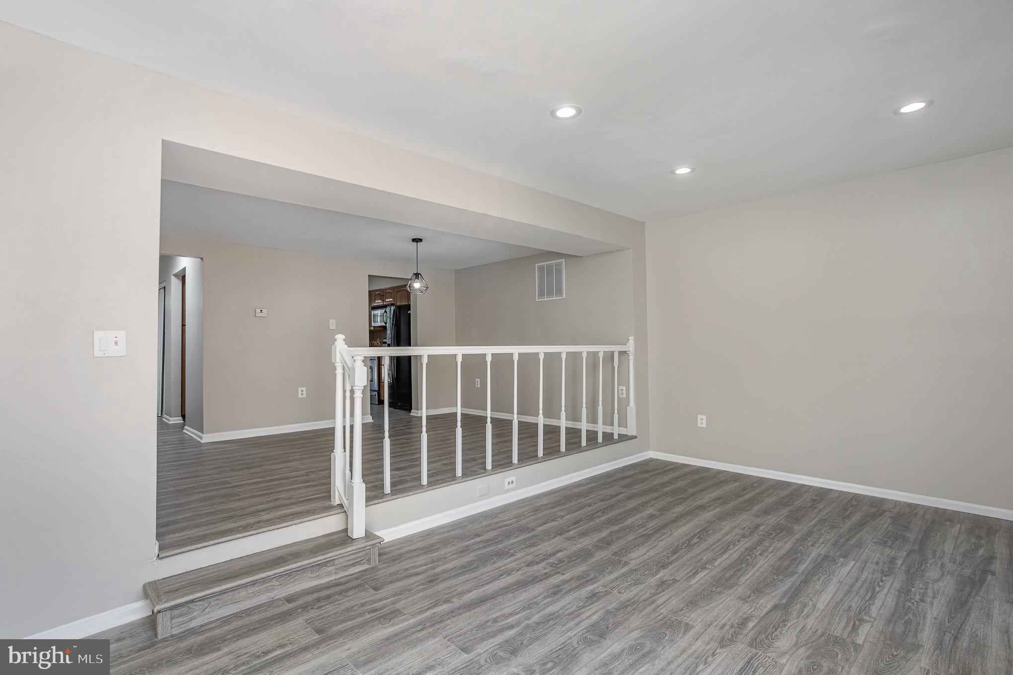 12123 STONEFORD DRIVE