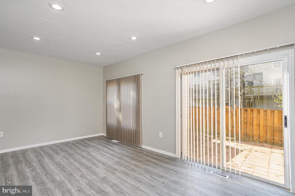 12123 STONEFORD DRIVE