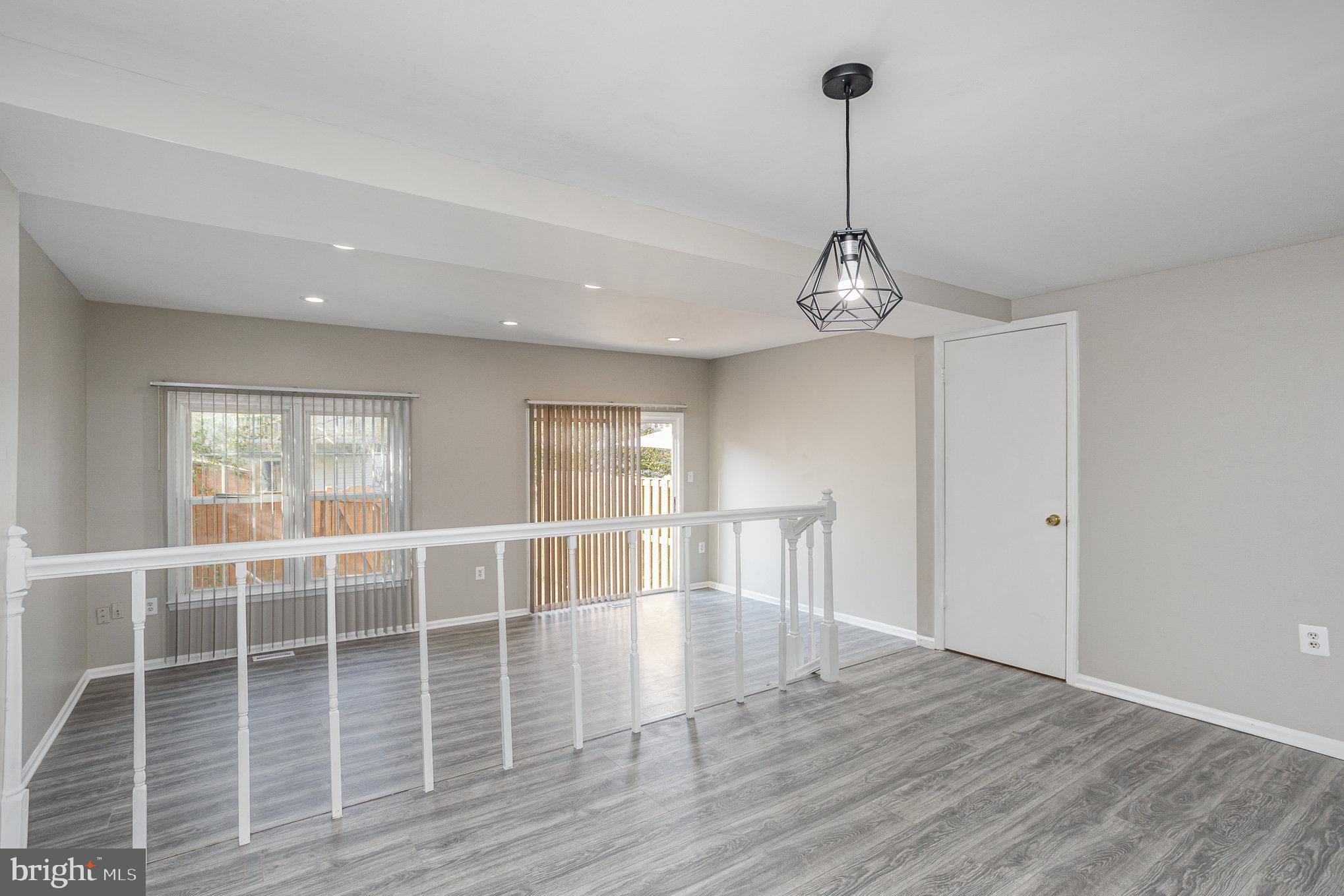 12123 STONEFORD DRIVE