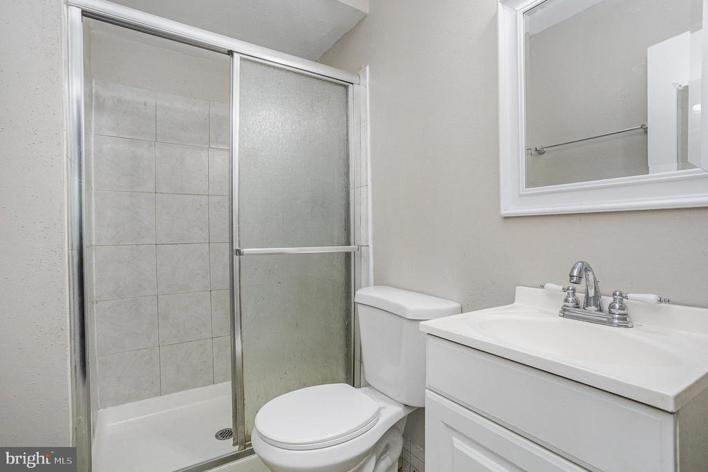 12123 STONEFORD DRIVE