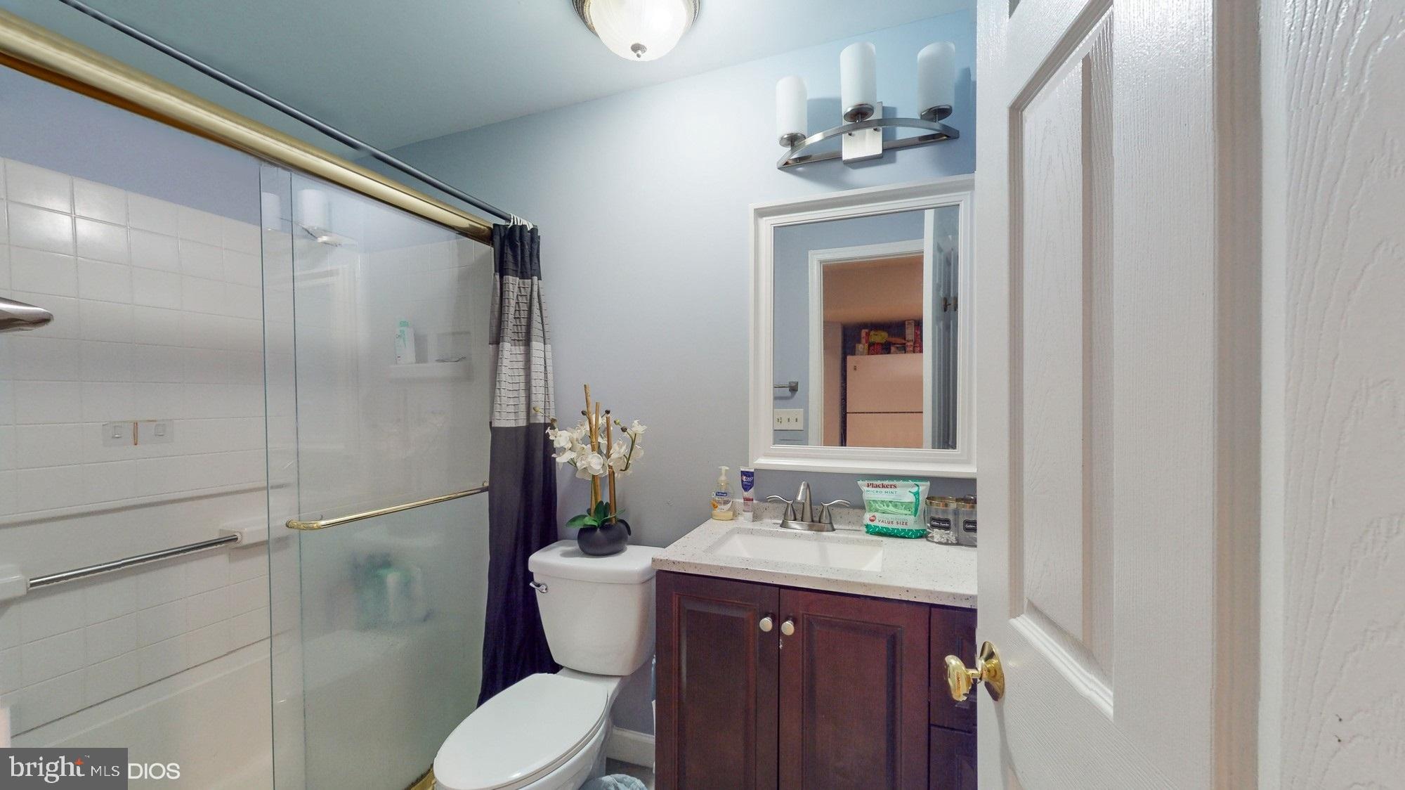 98 NORTHAMPTON BOULEVARD