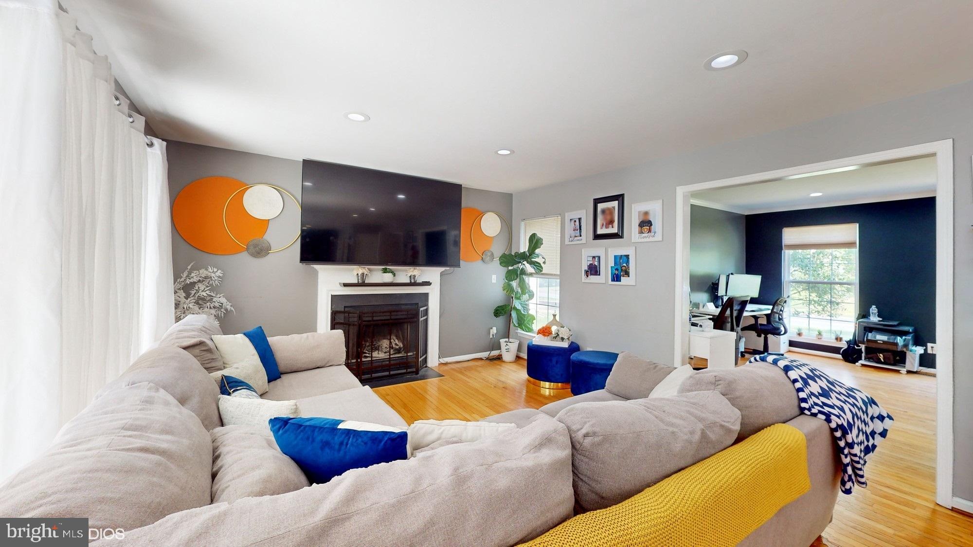 98 NORTHAMPTON BOULEVARD