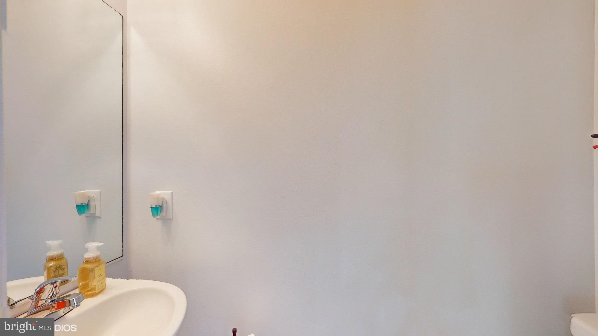 98 NORTHAMPTON BOULEVARD