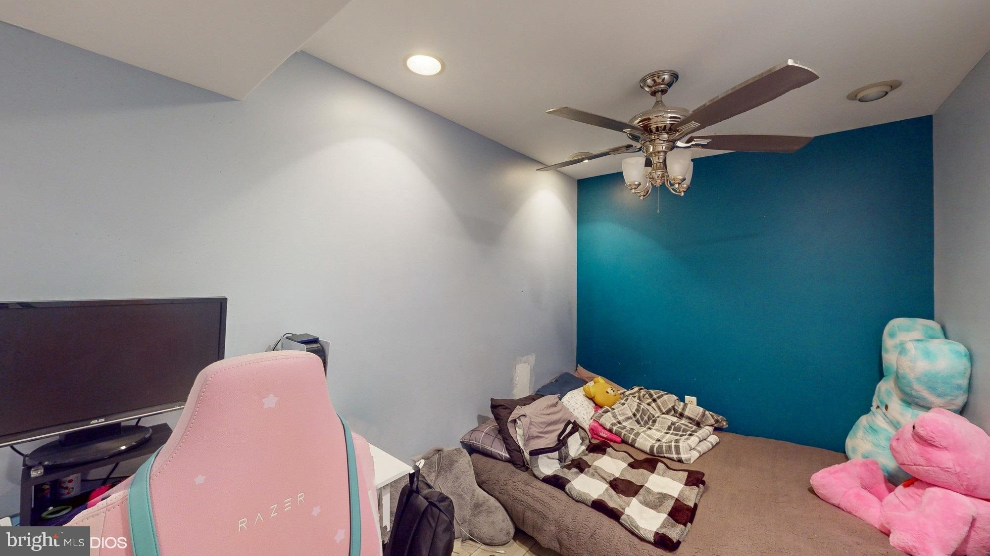 98 NORTHAMPTON BOULEVARD