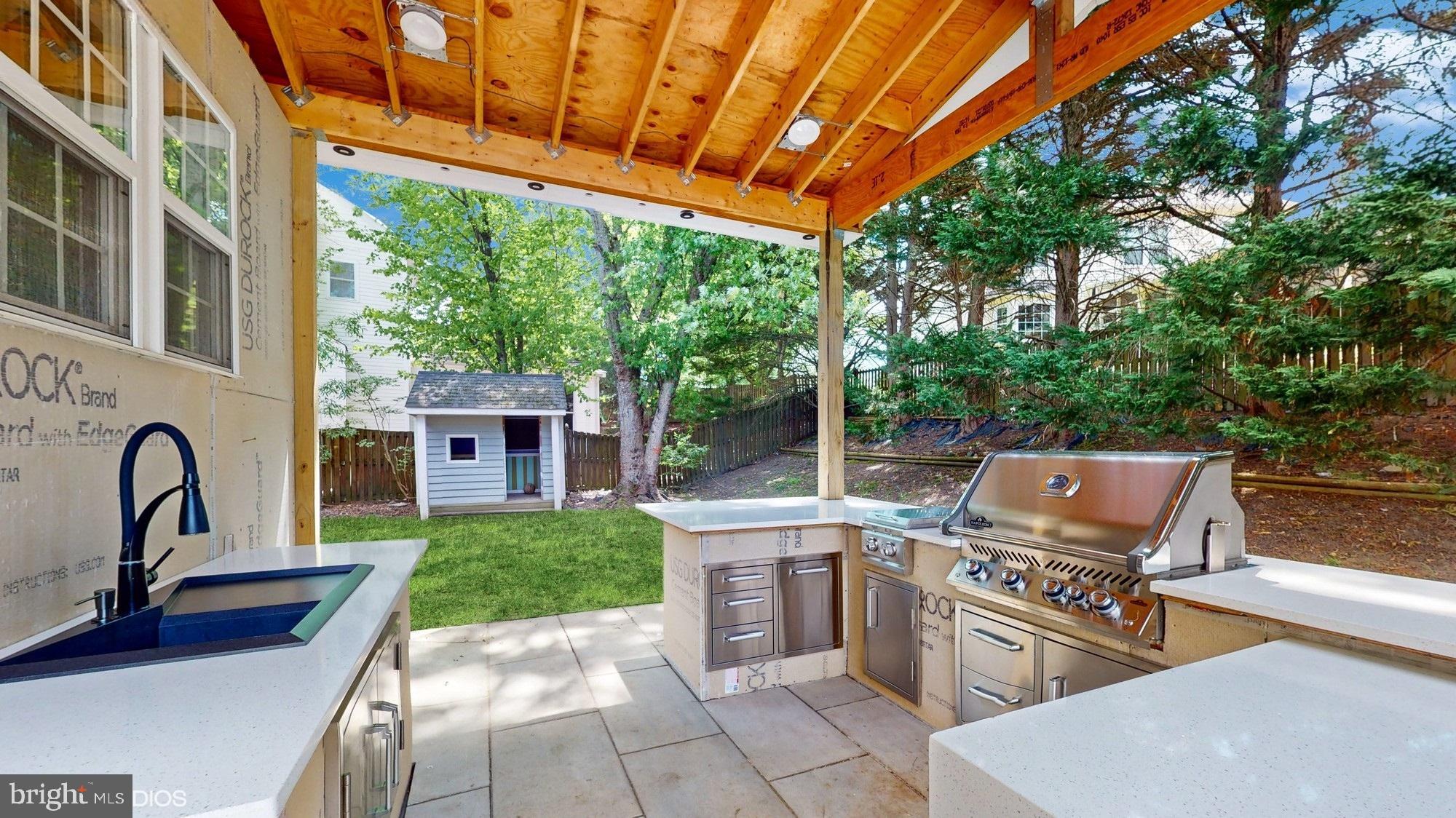 98 NORTHAMPTON BOULEVARD