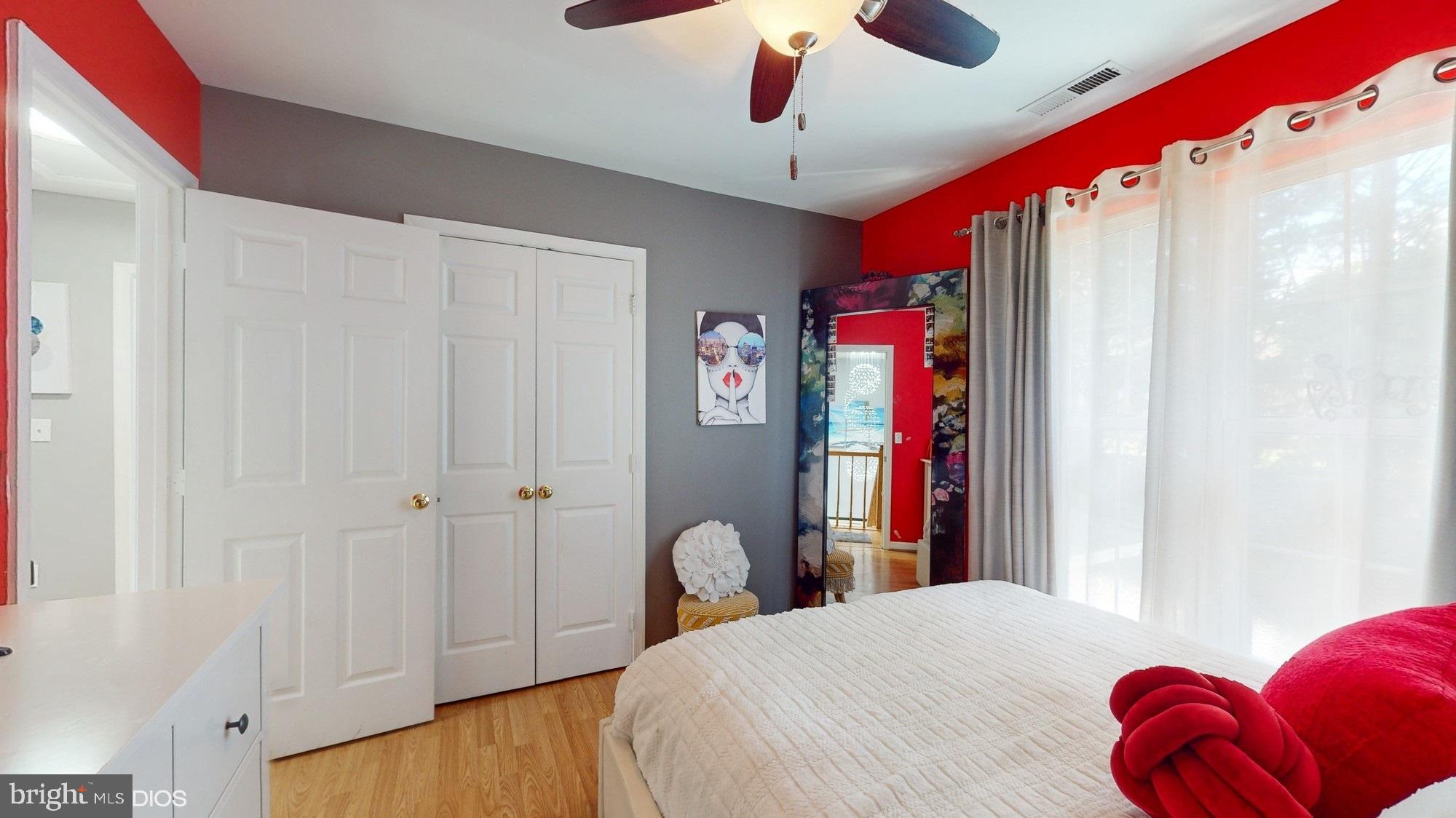 98 NORTHAMPTON BOULEVARD