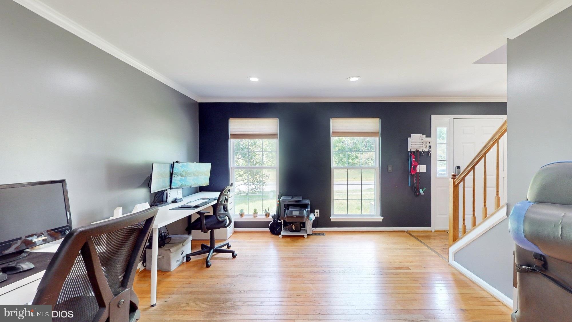 98 NORTHAMPTON BOULEVARD