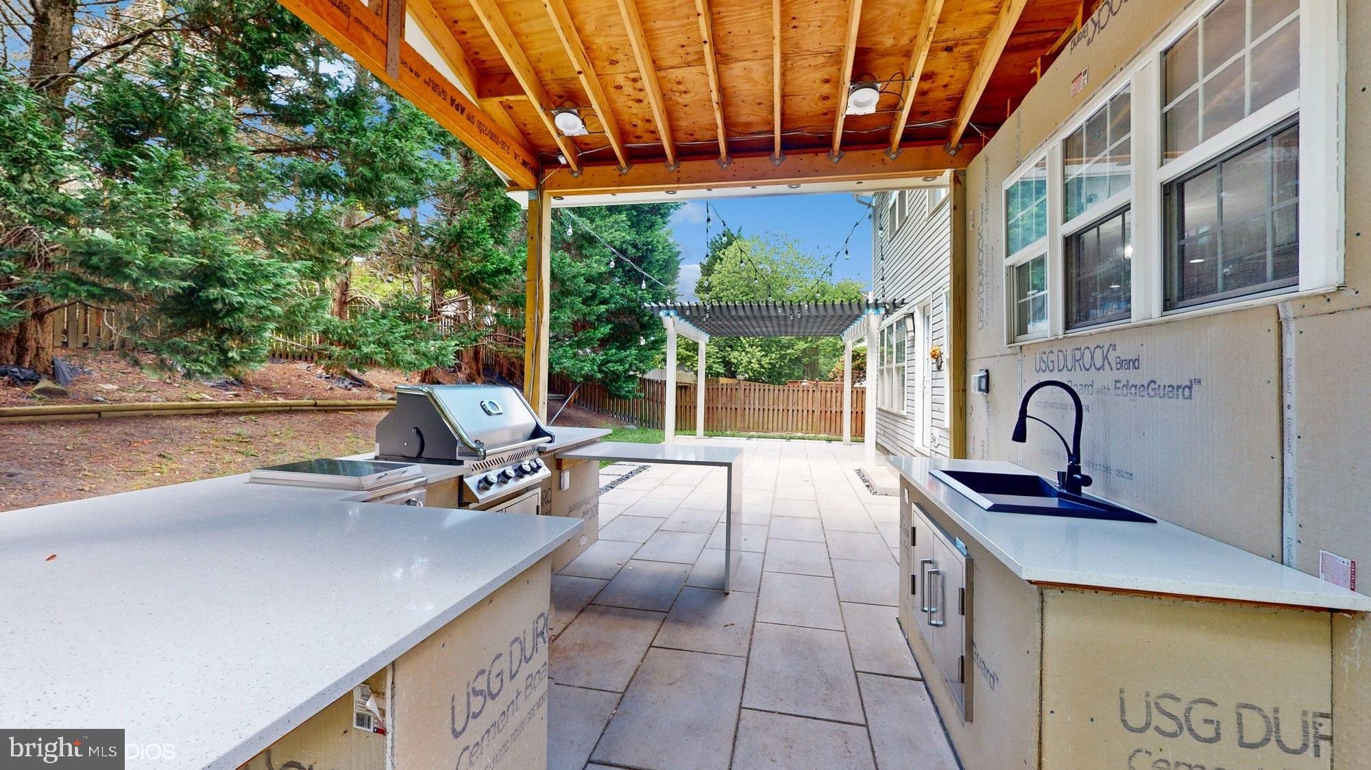 98 NORTHAMPTON BOULEVARD