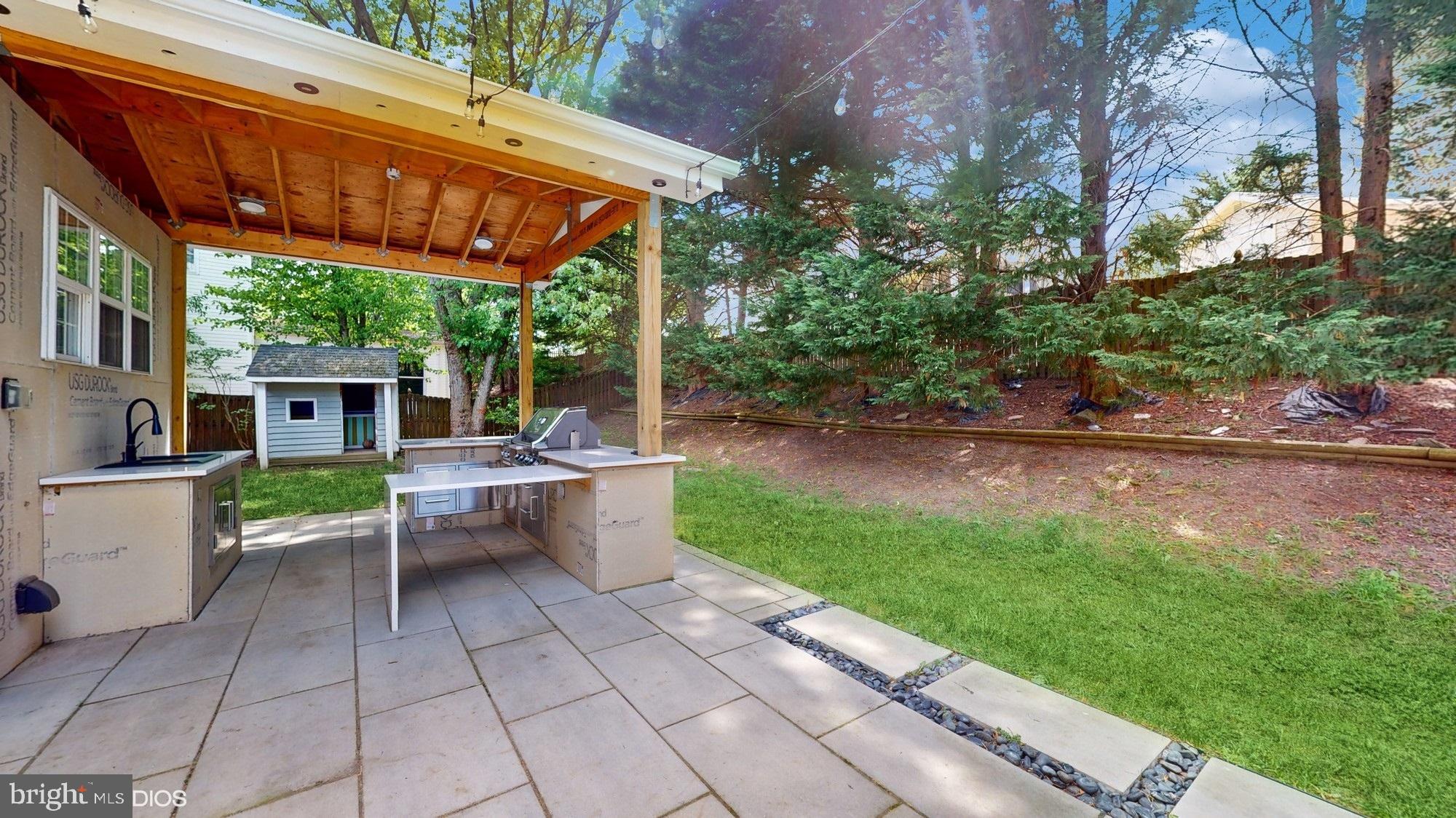 98 NORTHAMPTON BOULEVARD