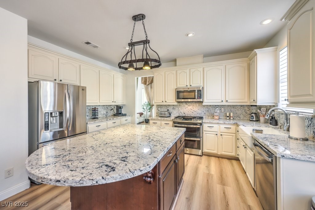 249 Timber Hollow Street