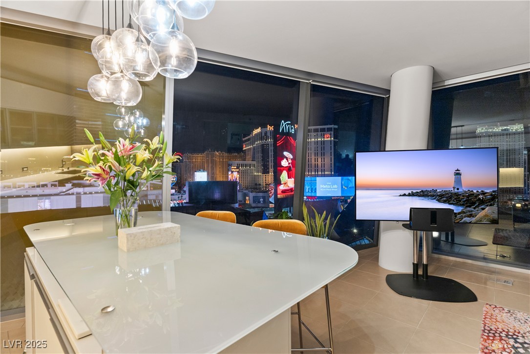 3726 Las Vegas Boulevard 911