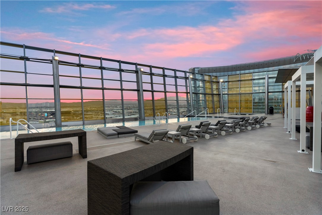 3726 Las Vegas Boulevard 911